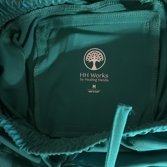 Gently used green scrub pants - Picture 3 of 6